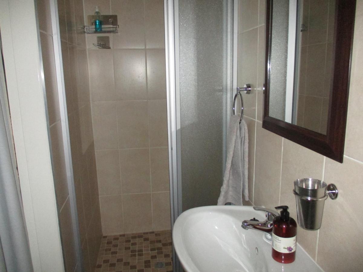 ואנדרביג'לפארק White Rose Guest House מראה חיצוני תמונה