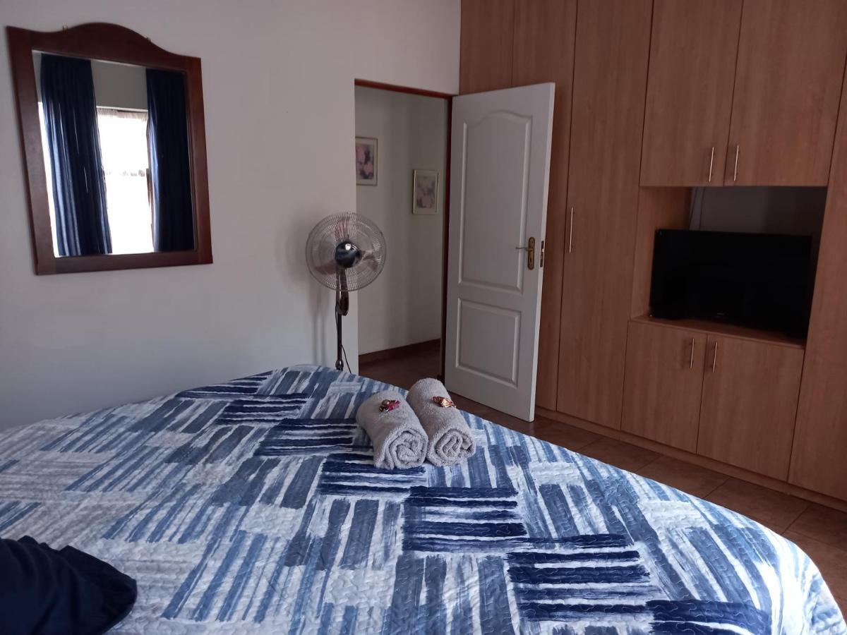 ואנדרביג'לפארק White Rose Guest House מראה חיצוני תמונה